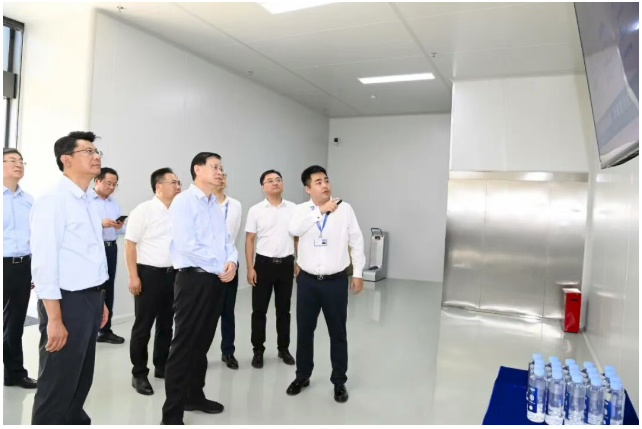 江苏省省长许昆林到CNAE中钠能源调研